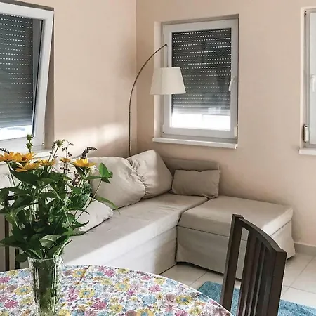 Two-bedroom Holiday In 시오포크